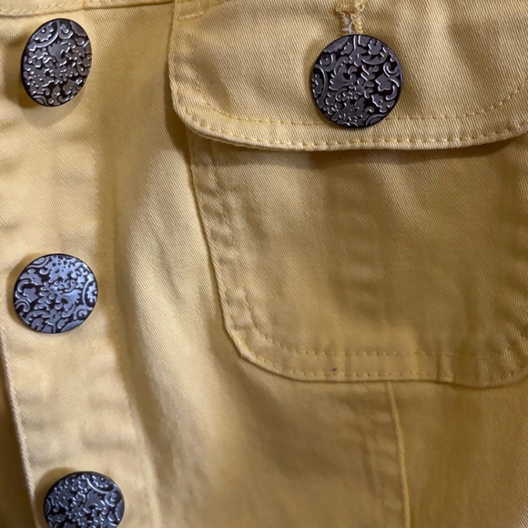 Adorable yellow patchington Jean style jacket. Size L - Picture 3 of 5